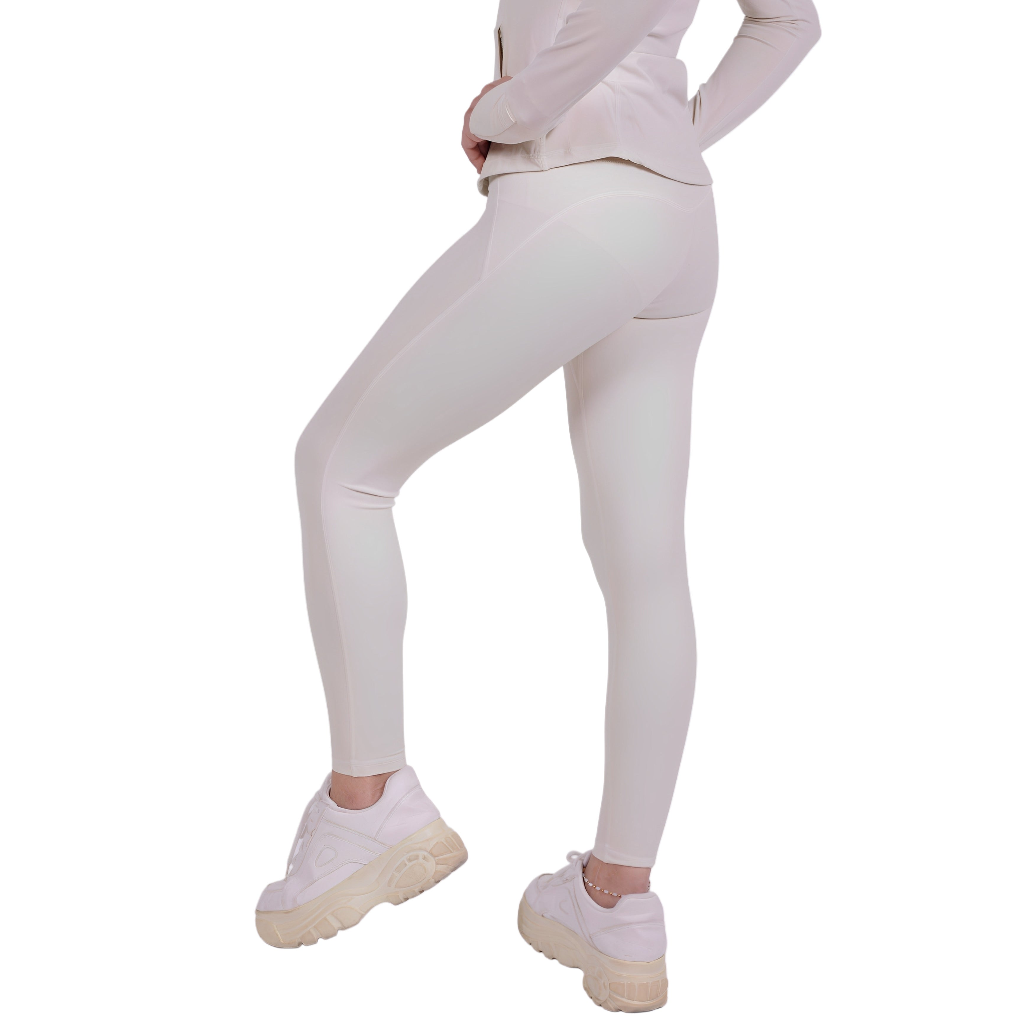 Sharp Fit™ Leggings Ivory – Figure-hugging & flexible