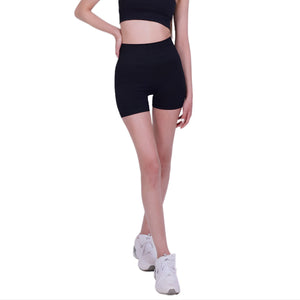 Sweat Scrunch™ Short White – Seamless & Quick-Dry