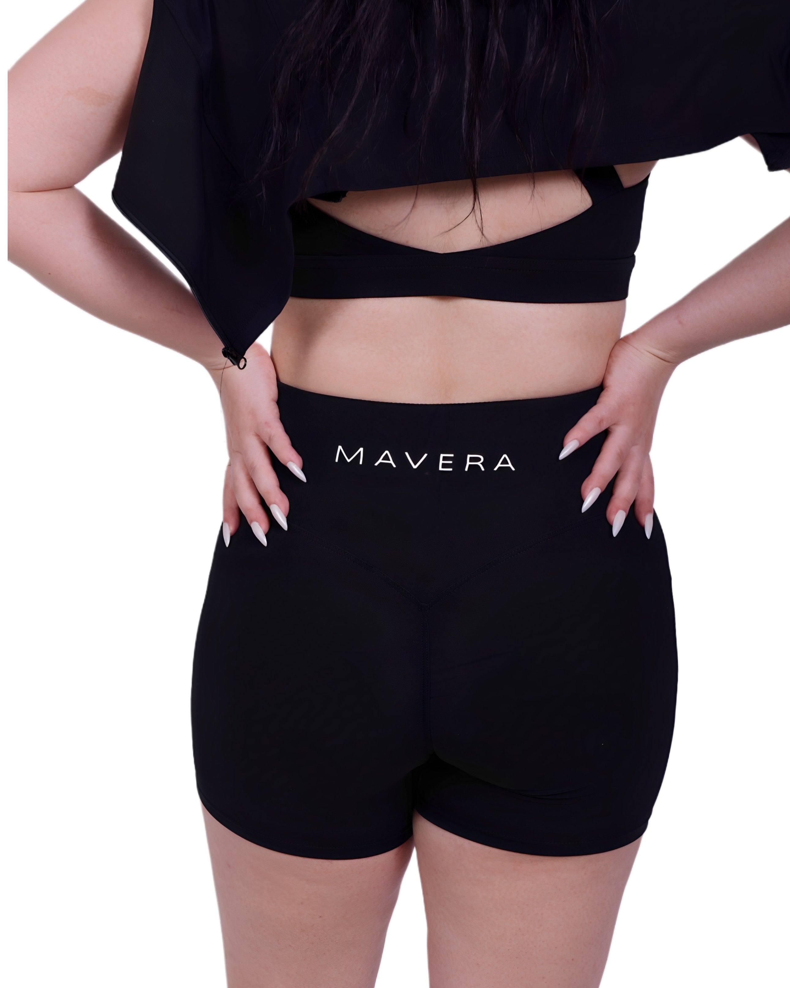 Zip Into Motion™ Shorts Black – Freedom of movement &amp; comfort