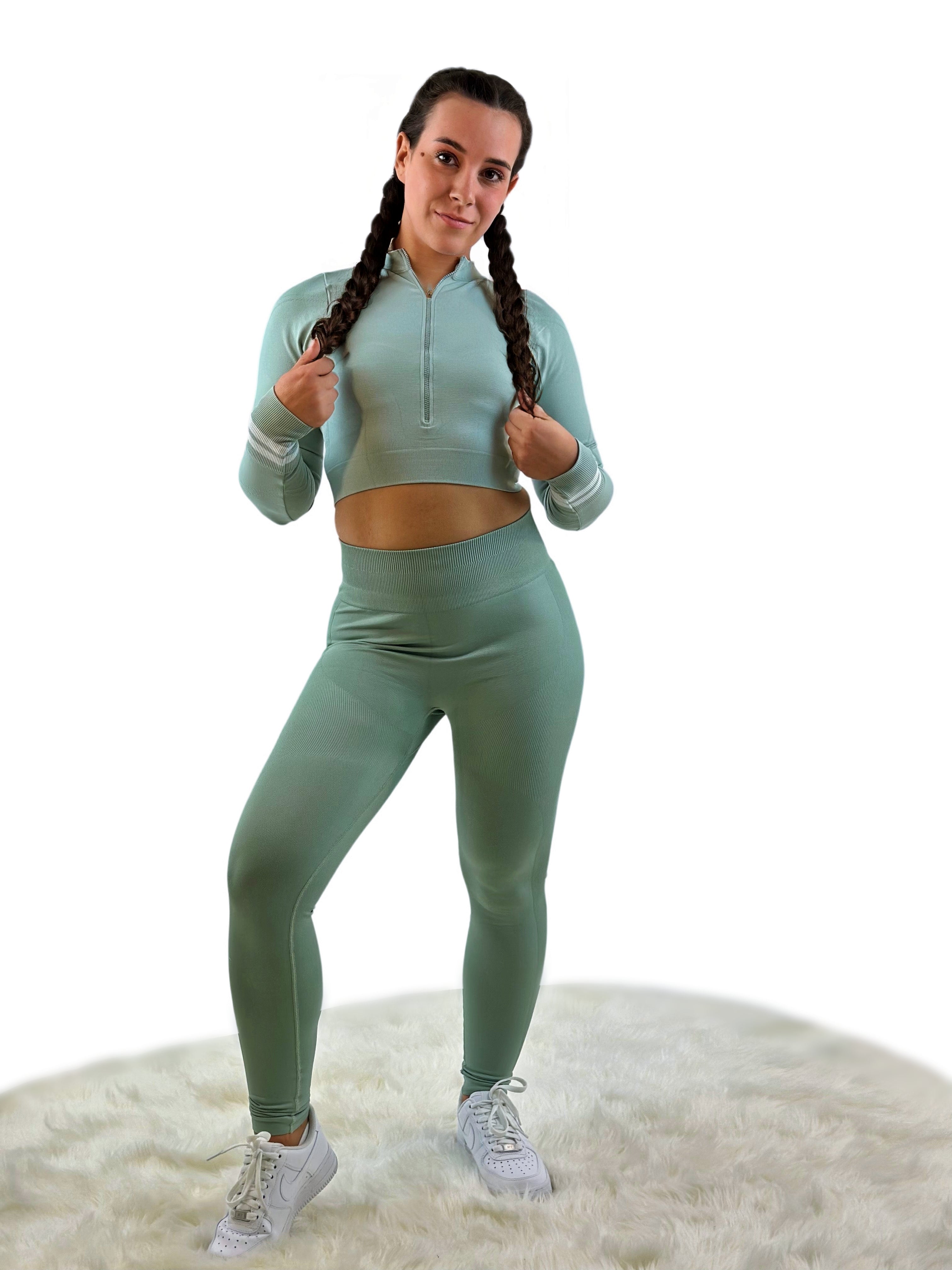 Smash Stripe Seamless Activewear Top – Light Green | Sculpting Breathable for Studio, Street &amp; Beyond