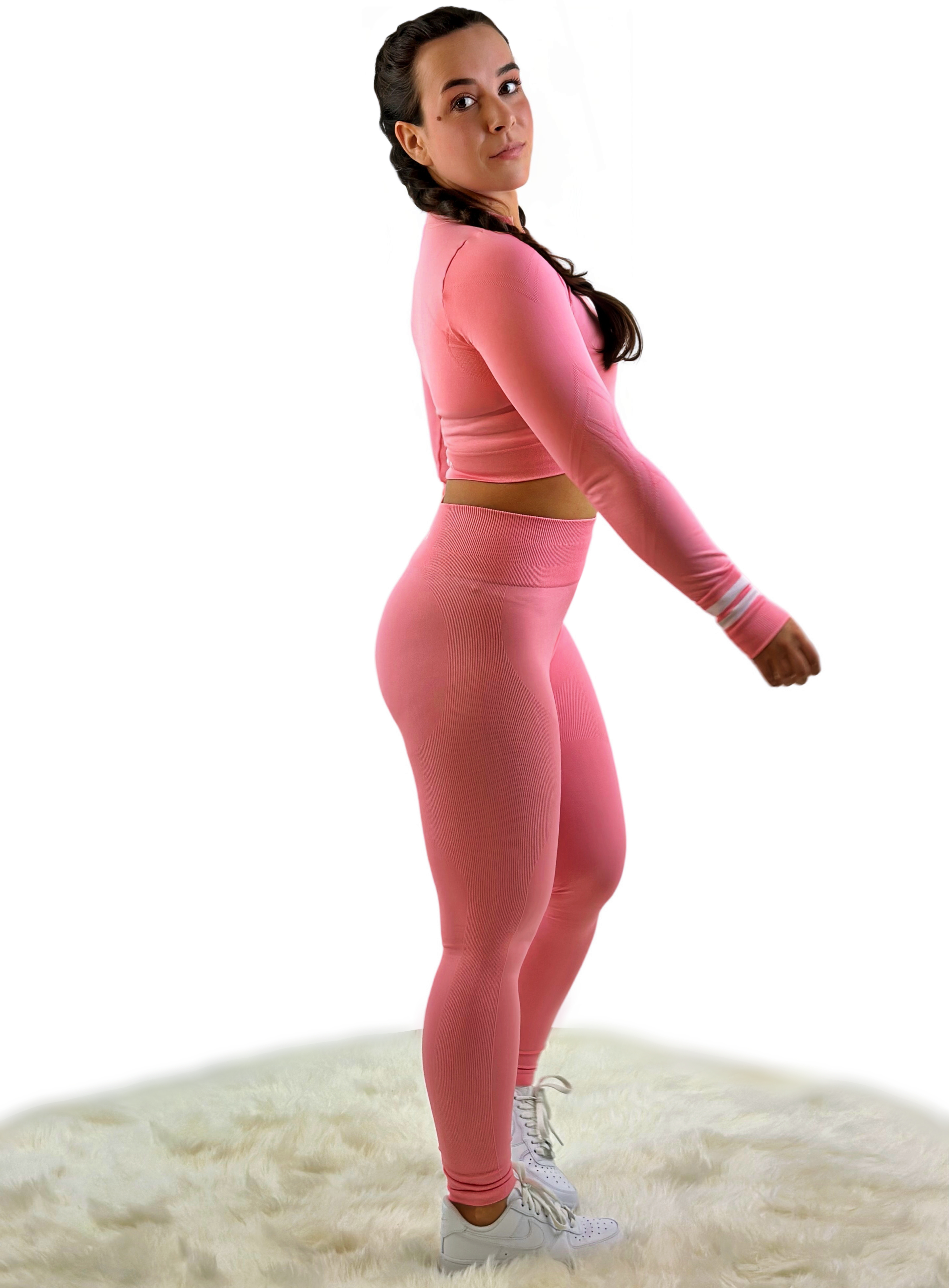 Smash Stripe Seamless Activewear Top – Light Pink | Sculpting for Yoga, Gym &amp; Everyday Wear
