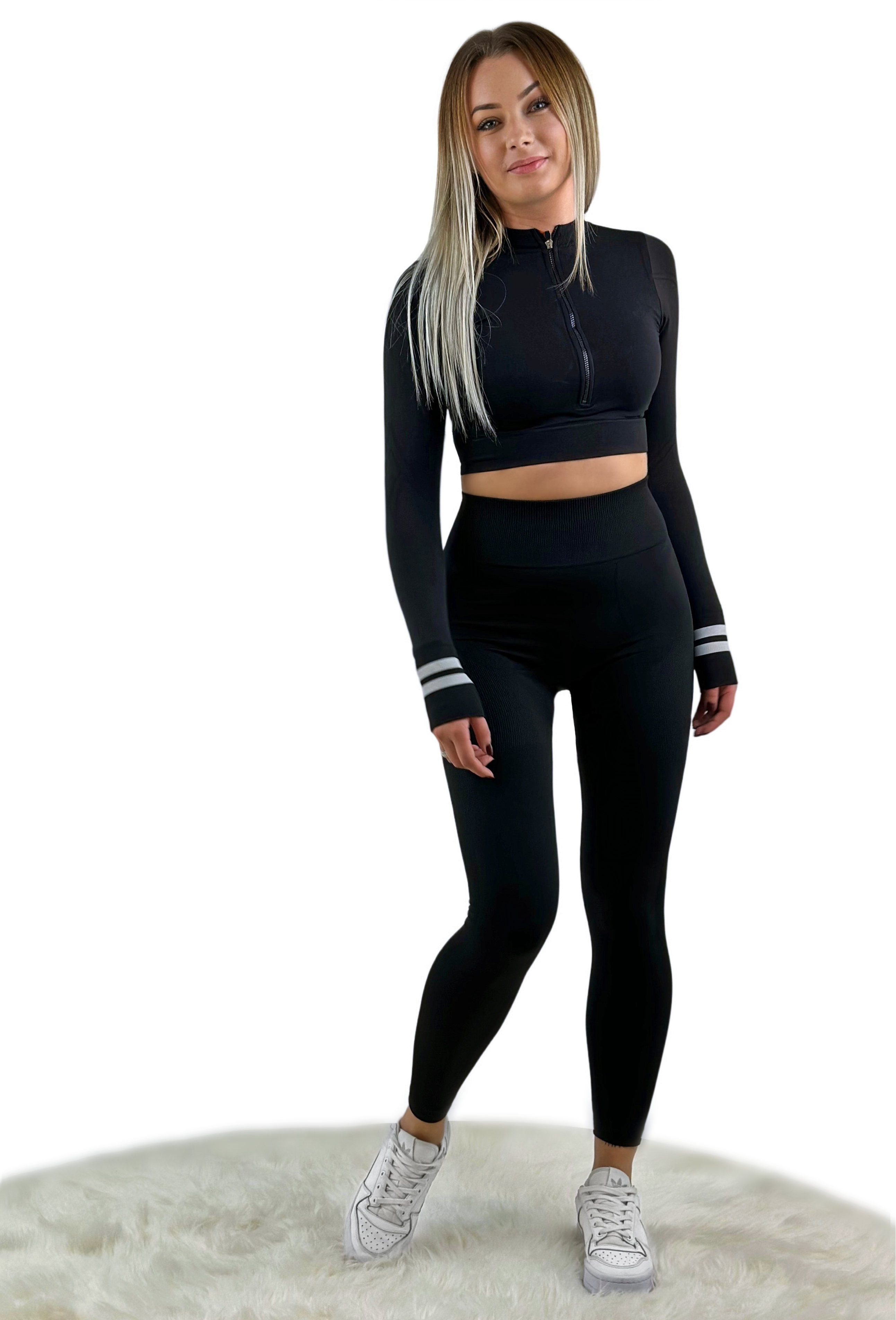 Smash Crop Top Black - Elegante Energie