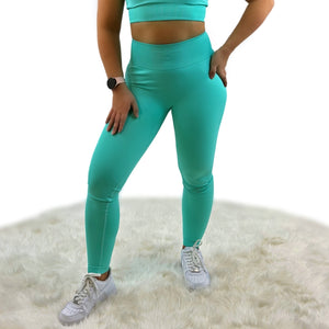 Crushed Tight Legging – Green | Seamless, quick-dry activewear for empowered movement and everyday style