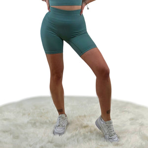 Stamina Short - Blue Gray - “Nahtlos & formend – für starke, bewusste Bewegungen.”