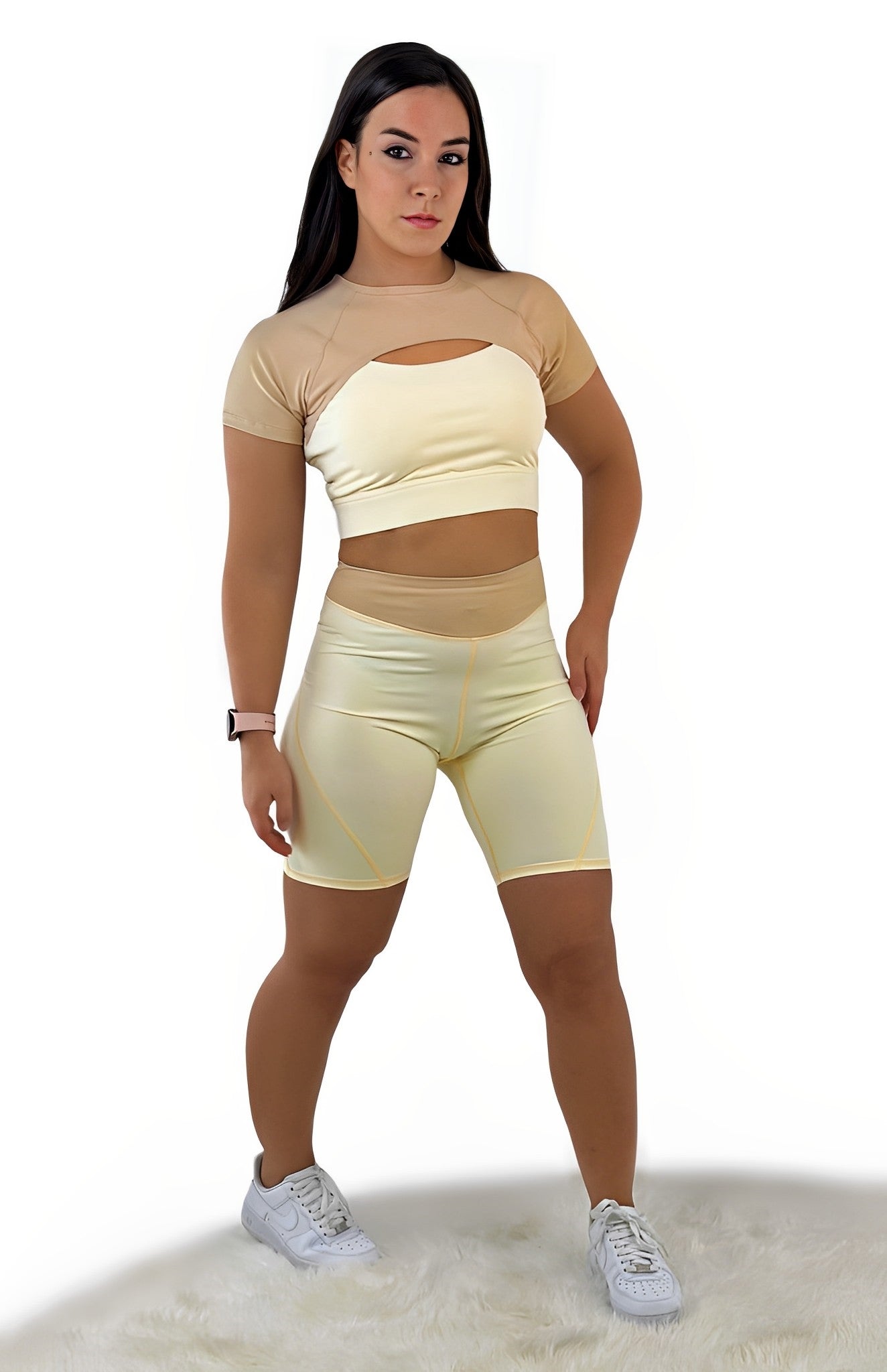 Rara Back Kurze Leggings - Khaki - „Nahtlos & weich – für Yoga, Fitness, Alltag.“